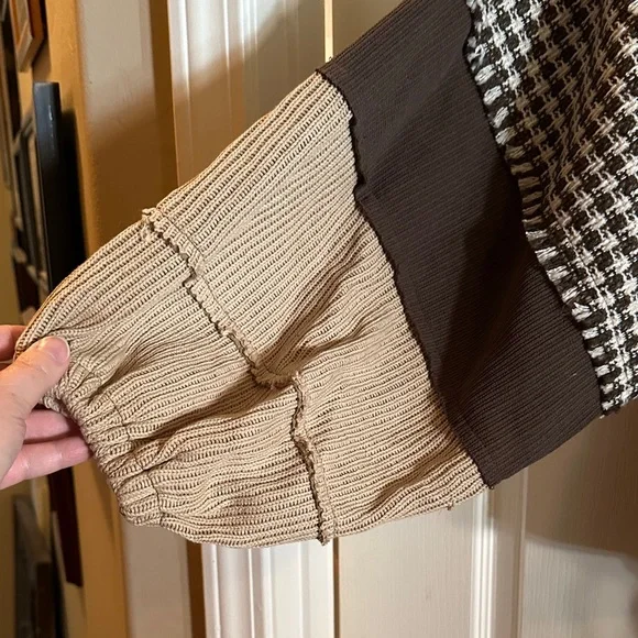 POL Women’s Brown and White Checkered mixed material Sweater - Picture 2 of 7